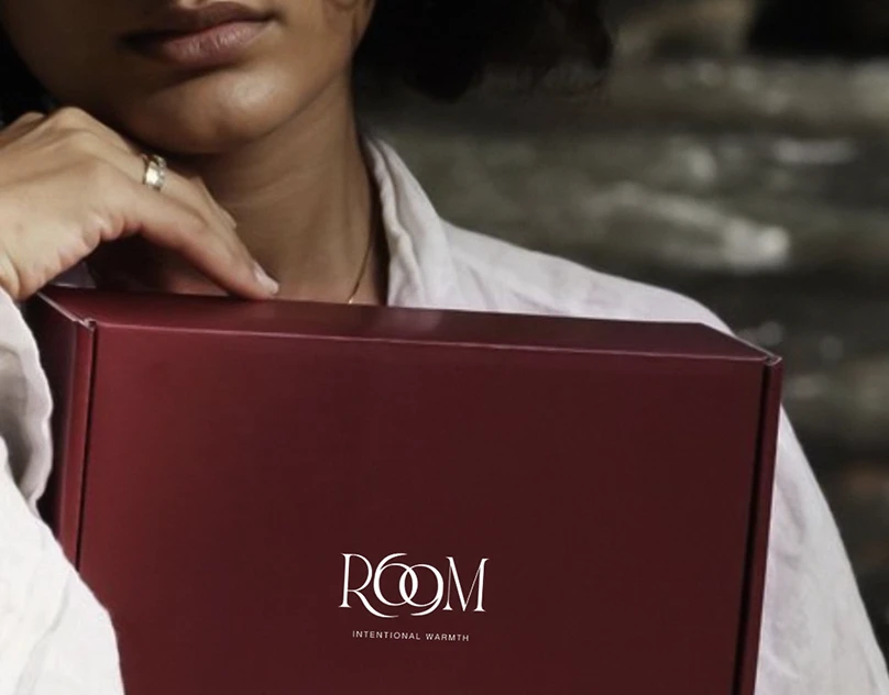 Room69: identidad visual y sistema de marca, proyecto de Stephie Rodríguez